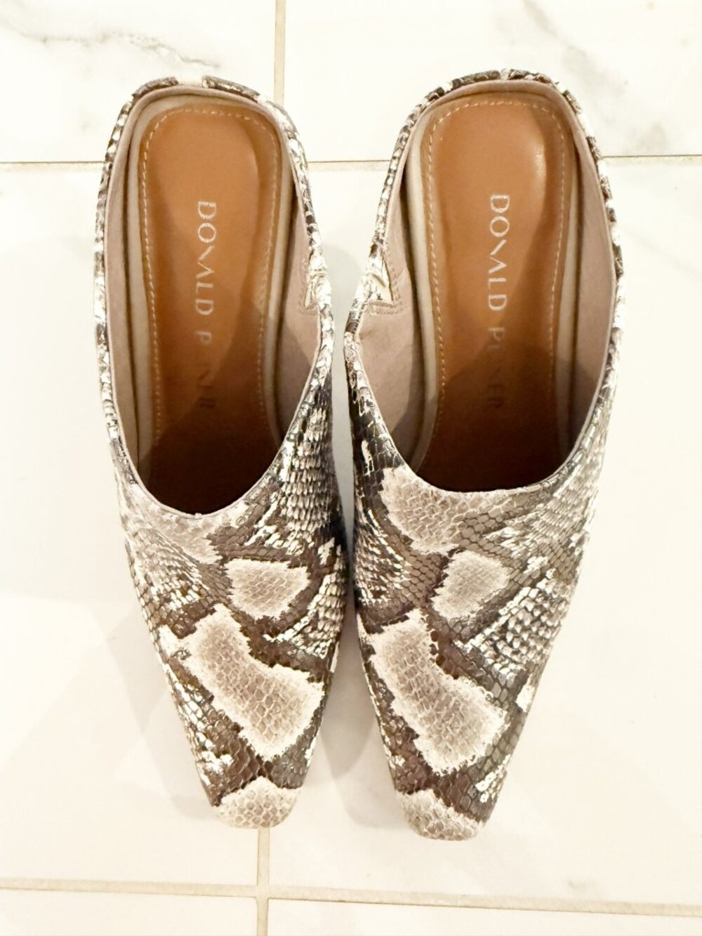Donald Pliner Buena Mid Heel Slip on Mules Size 6.5 Python Snake Leather - Picture 4 of 11